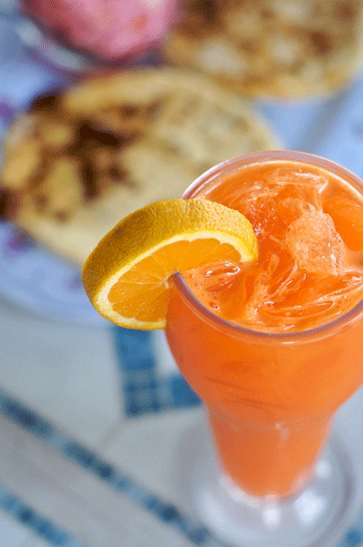 Healthful and refreshing beverage (Photo by Sergio Salvador) Click for More