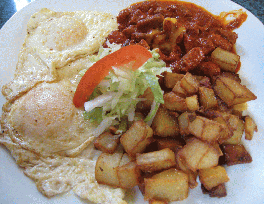 Carne adovada, eggs and potatoes