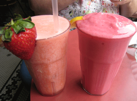 Made to order strawberry lemonade and a raspberry razzmatazz