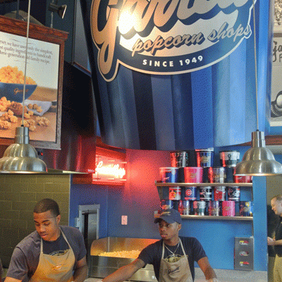 Garrett Popcorn Shop – Chicago, Illinois